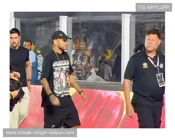 内马尔拖球变向进入中路,巴西再次创造连击场面——从球场到训练场的节拍 内马尔拖球变向进入中路,巴西再次创造连击场面——从球场到训练场的节拍