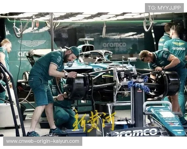 极限协作，速度致胜——F1车队维修站协作训练的秘密与启示