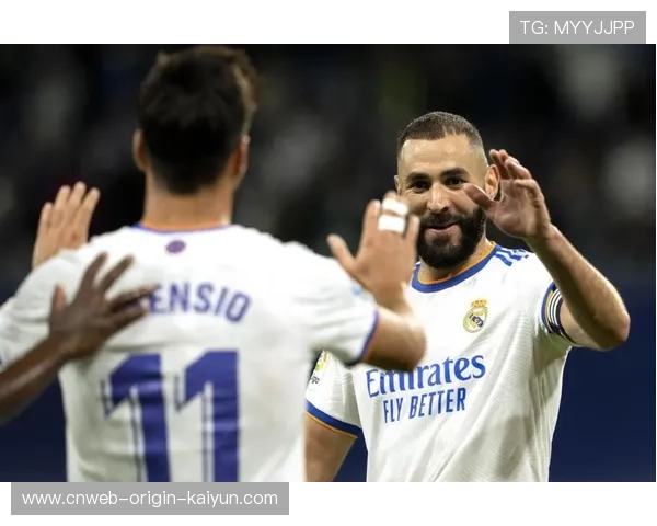 皇马训练中维尼修斯爆发节奏让防线崩溃 皇马训练中维尼修斯爆发节奏让防线崩溃